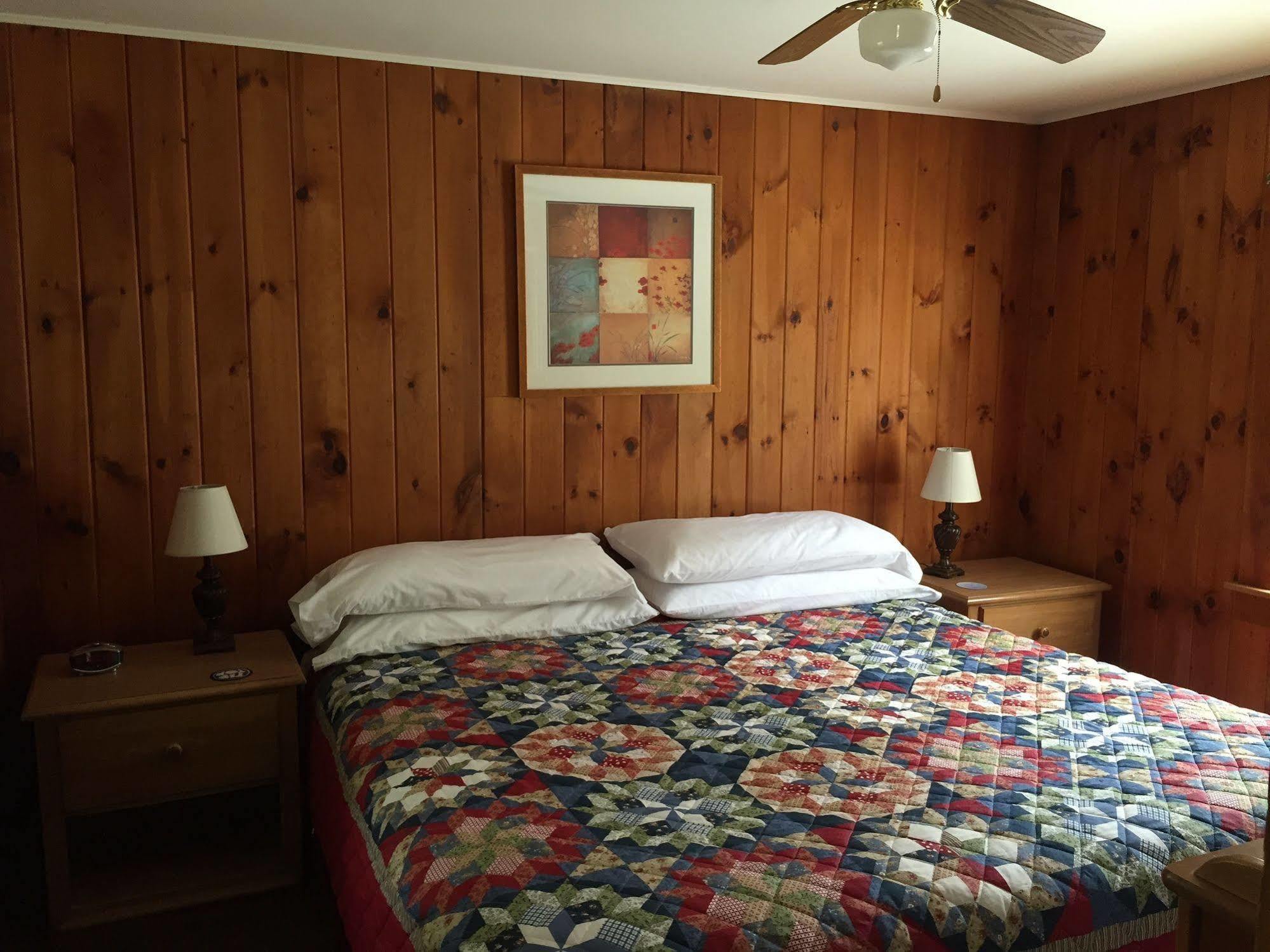 Pine Valley Cabins 2*
